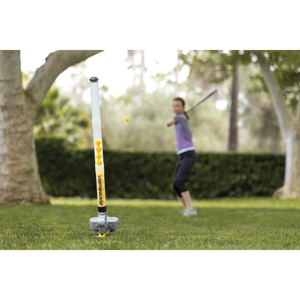 Lightweight Portable Automatic Pitching Machine with 26 Ball Capacity I24176