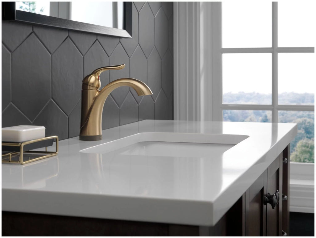 Venetian Bronze Single Handle Bathroom Faucet R65526
