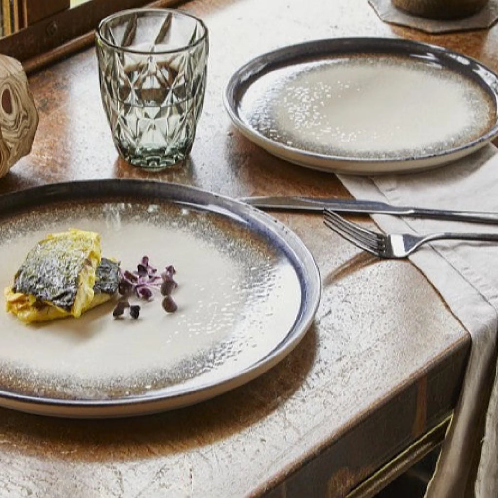 White Stoneware Dinner Plate L463