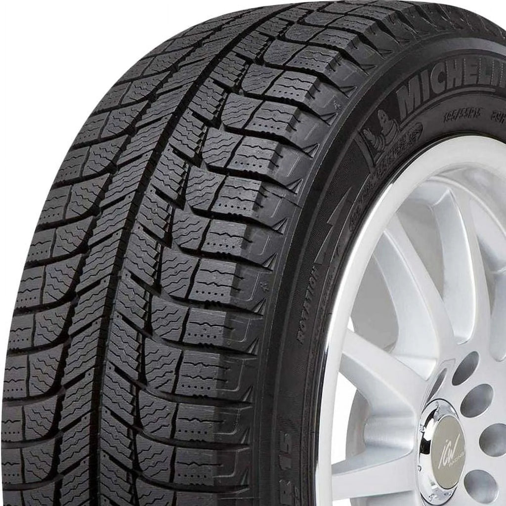 235/60R16 100 T Tire X1084