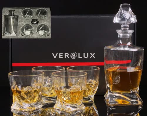 Whiskey Decanter Set with 4 Glasses in Gift Box O982278