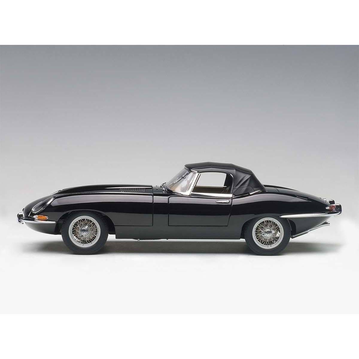 Green 1/18 Diecast Model Car J415