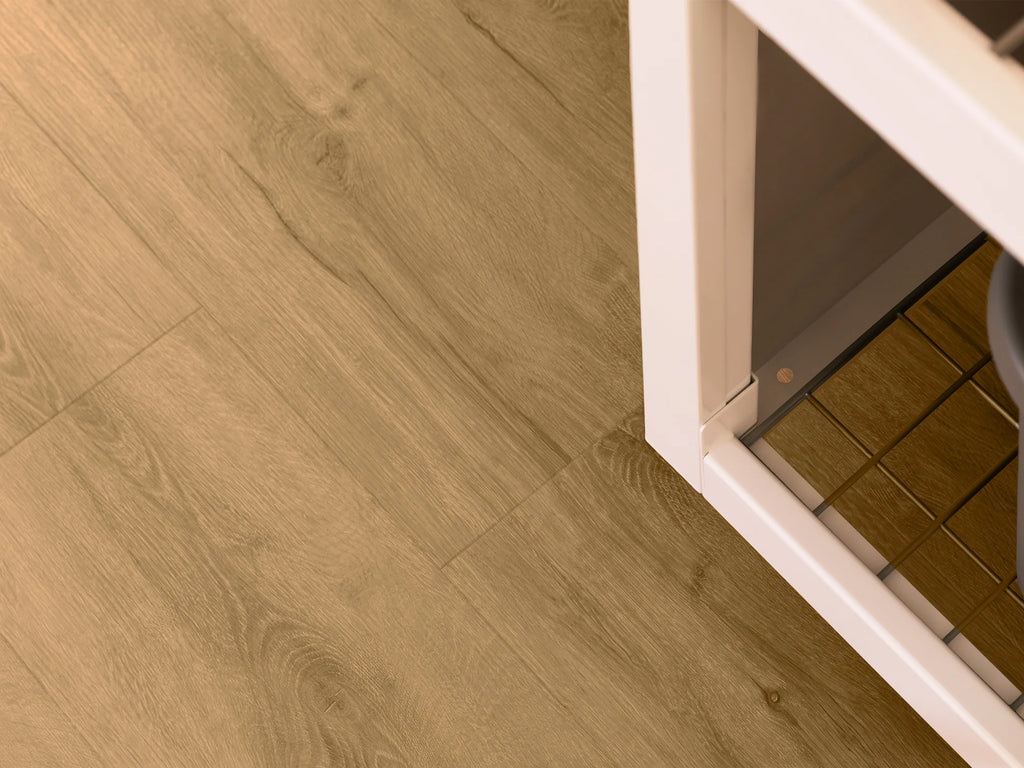Natural Oak Stone Composite LVP Flooring 300 Sq ft Y11656