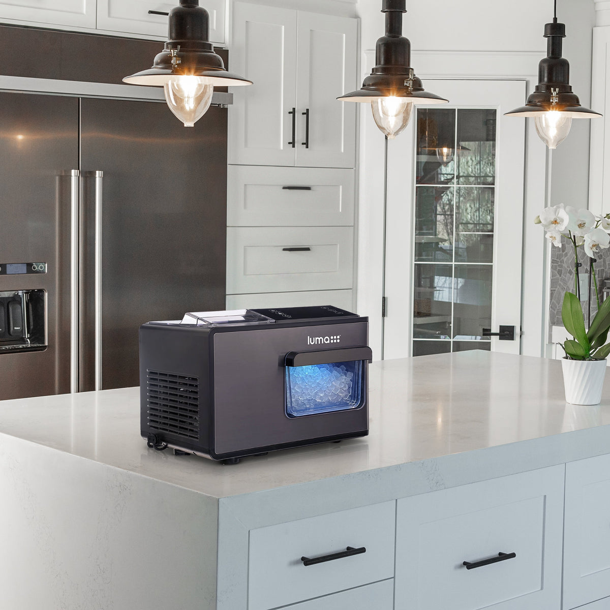Black Stainless Steel Countertop Ice Maker B7416
