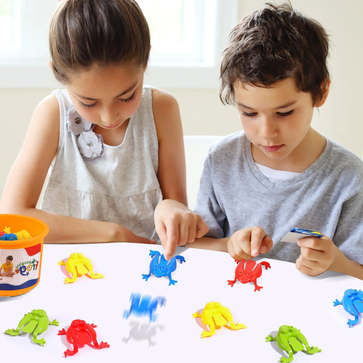 1 Set Jumping Frogs Toy with Bucket U493897
