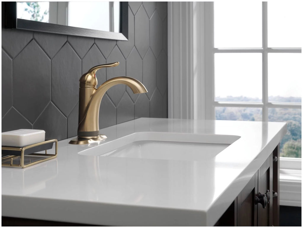 Venetian Bronze Single Handle Bathroom Faucet R65526
