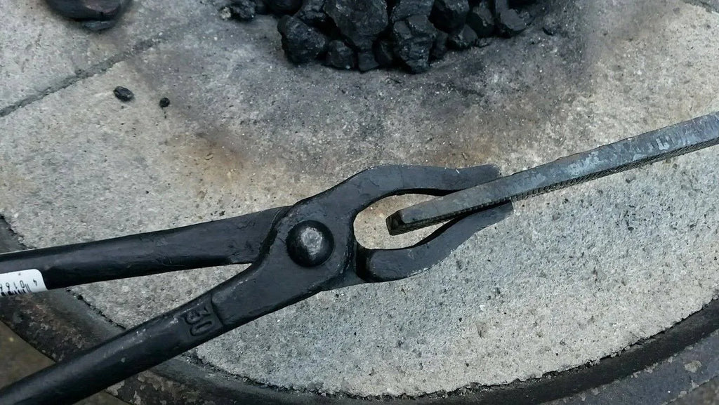 Blacksmiths Tongs 500mm L991422