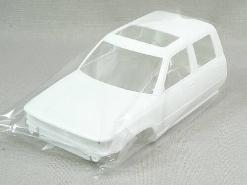 1/24 Hilux Double Cab Lift-Up P982