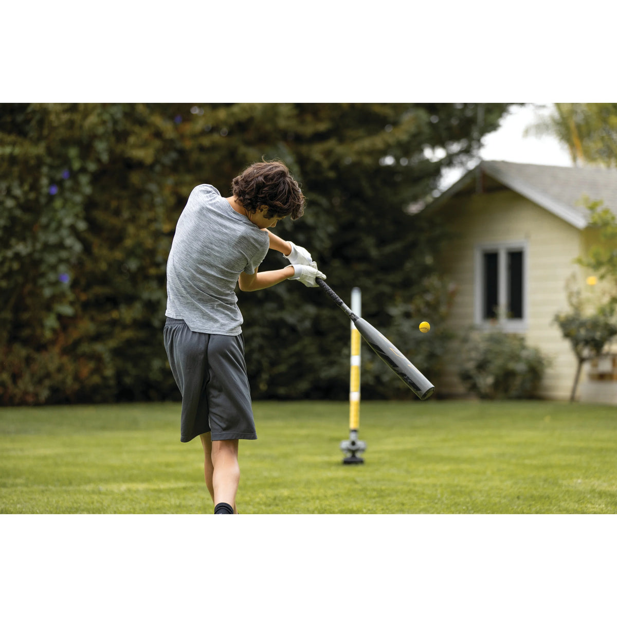 Lightweight Portable Automatic Pitching Machine with 26 Ball Capacity I24176