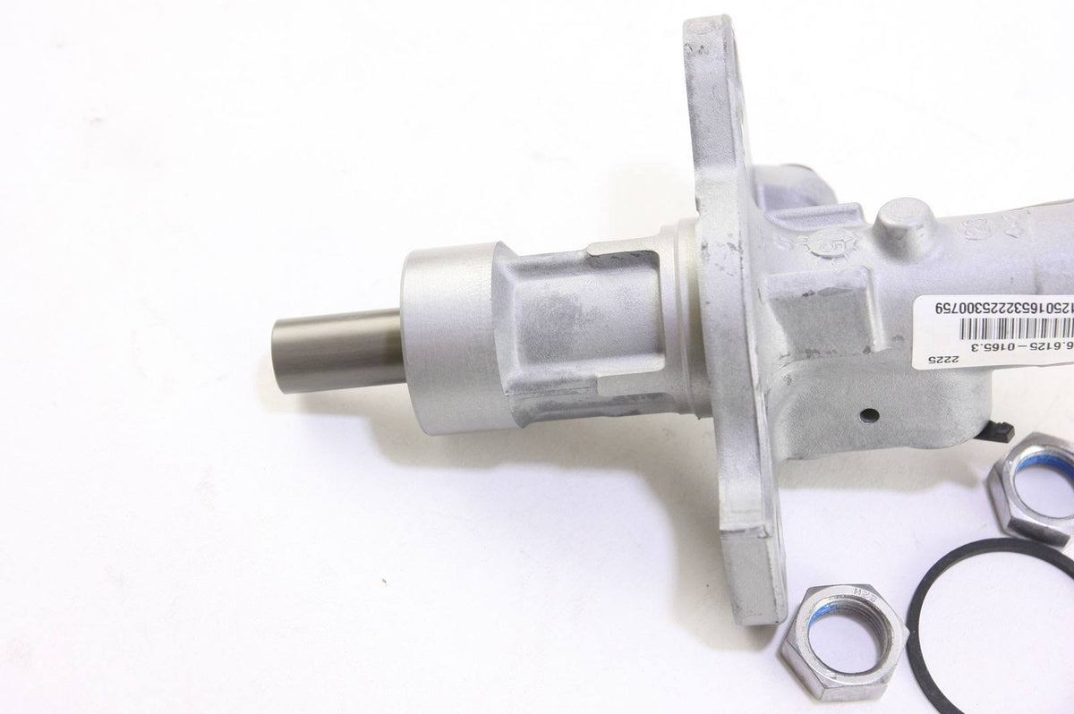 Brake Master Cylinder O9017