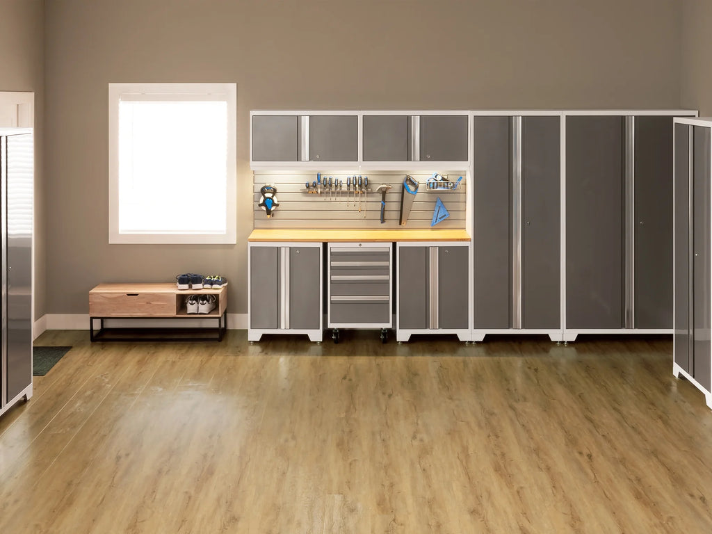 Natural Oak Stone Composite LVP Flooring 300 Sq ft Y11656