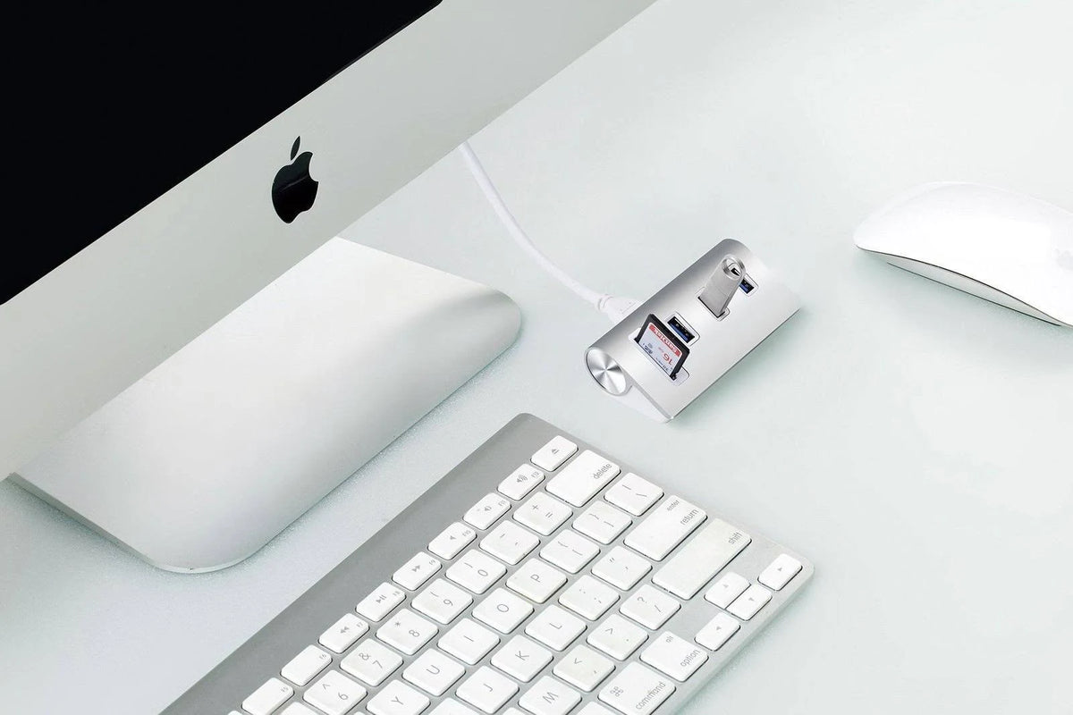 USB 3.0 3-Port Aluminum Hub with SD/TF Card Reader H18965